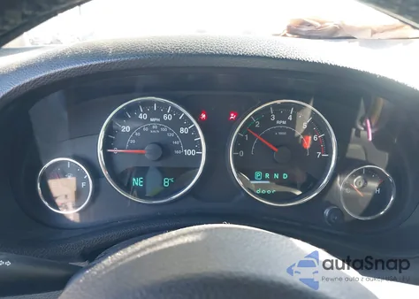 2011 Jeep Wrangler Unlimited Sport z USA, uszkodzony, nr VIN 1J4HA3H17BL630401